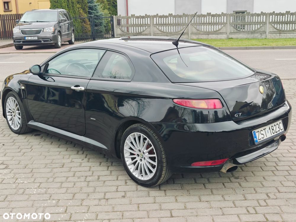 Alfa Romeo 147 1.9 JTD 16V Black Line - 16