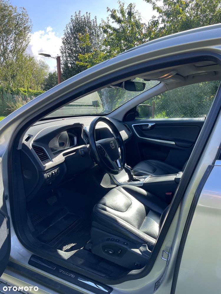 Volvo XC 60 D3 Drive-E Summum - 7
