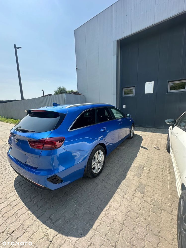 Kia Ceed 1.5 T-GDI M - 3