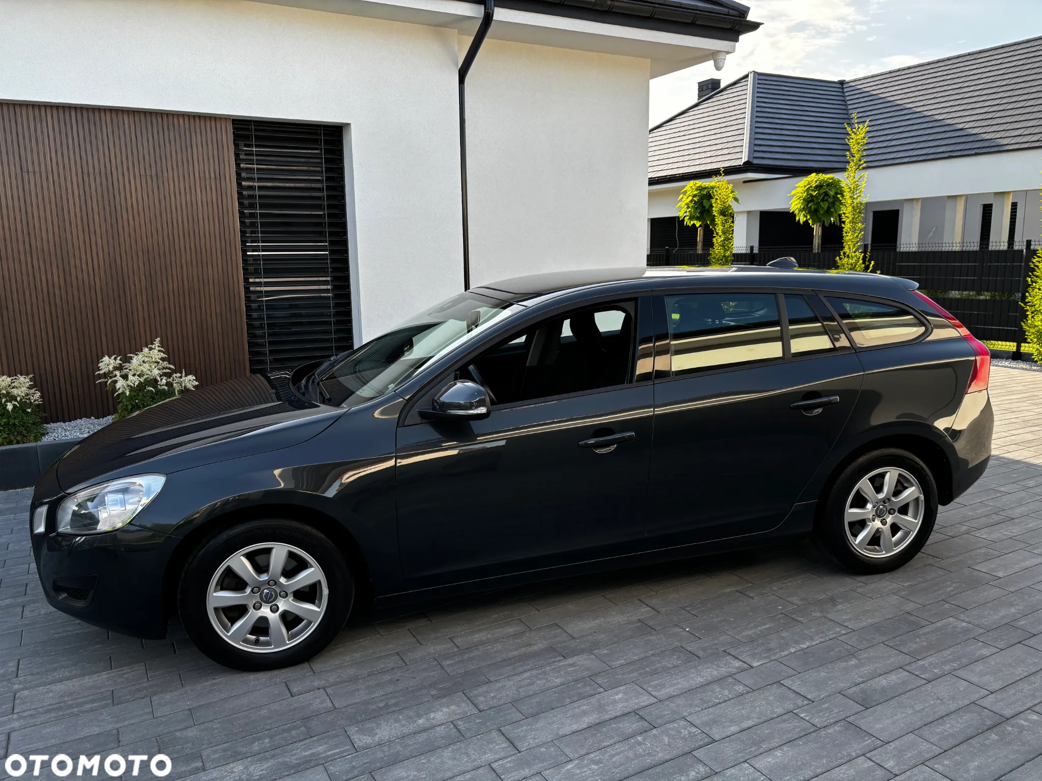 Volvo V60 D2 Momentum - 10