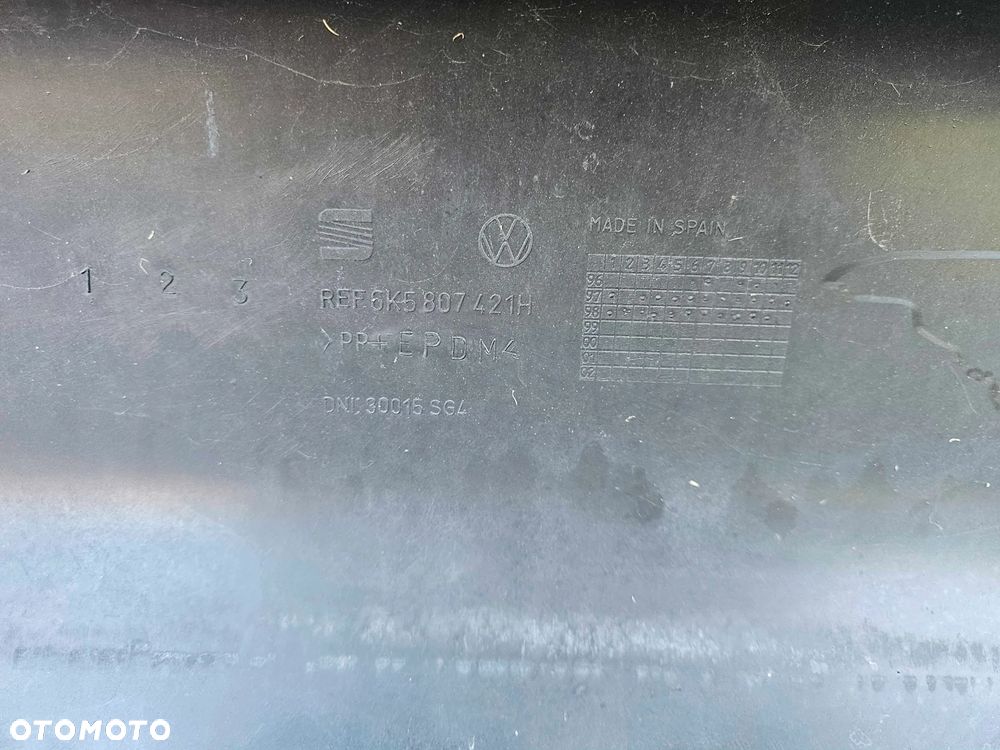 Zderzak 6K5807421H 6K0807441B Tył Tylny LP3G Czerwony Zaslepka Zderzaka Seat Cordoba I 98r - 30
