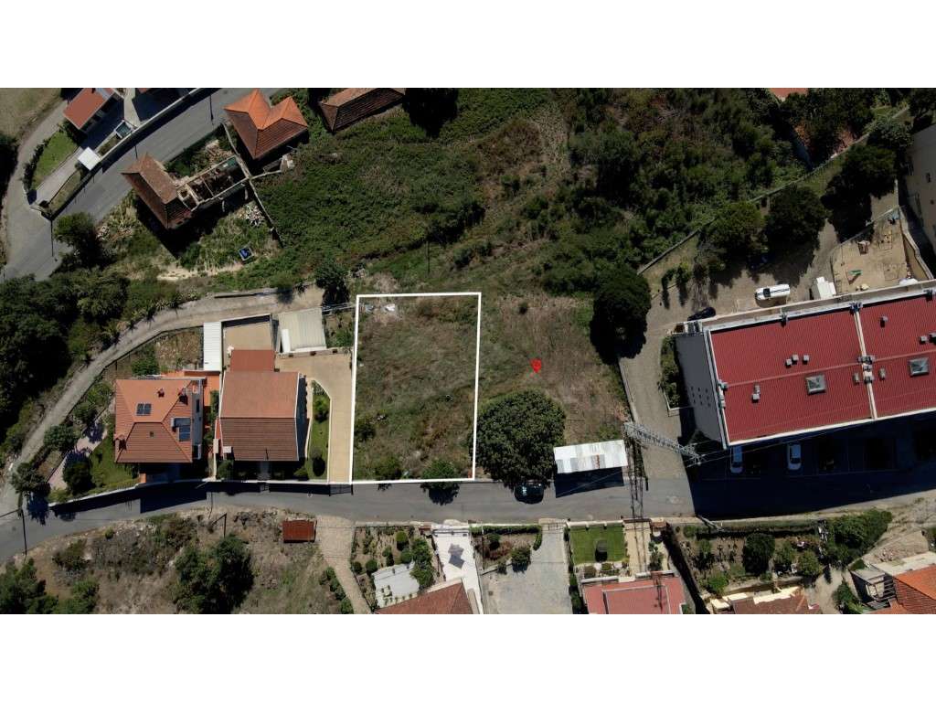 TERRENO PARA CONSTRUÇÃO COM PROJETO APROVADO | VALPEDRE, PENAFIEL - Grande imagem: 2/13