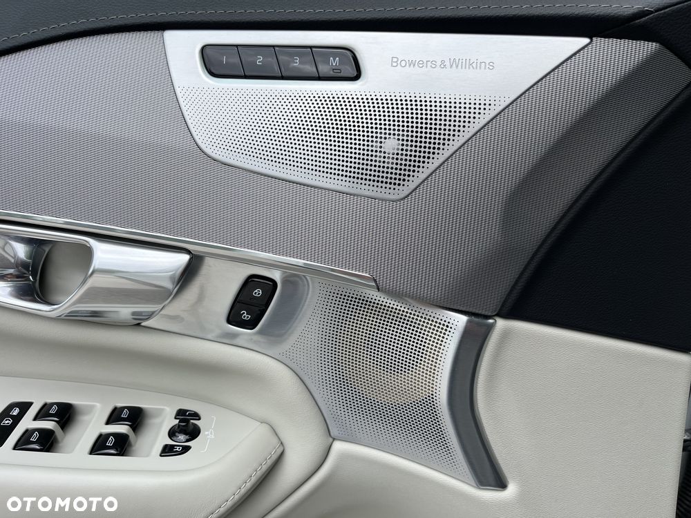 Volvo XC 90 D5 SCR AWD Inscription - 17