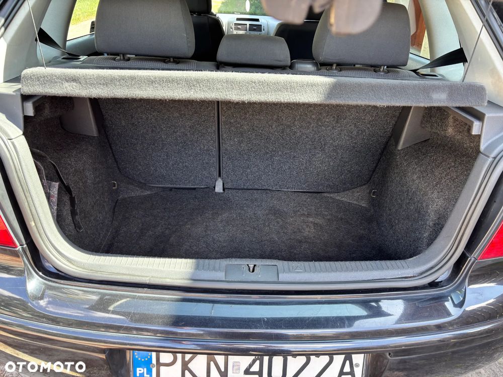 Volkswagen Polo 1.2 - 10