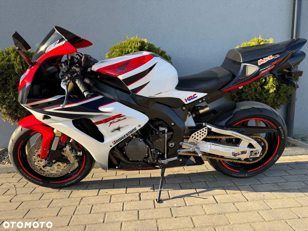 Honda CBR - 35