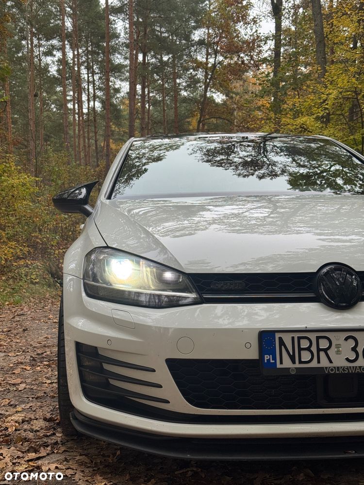Volkswagen Golf 2.0 TDI BMT GTD DSG - 10