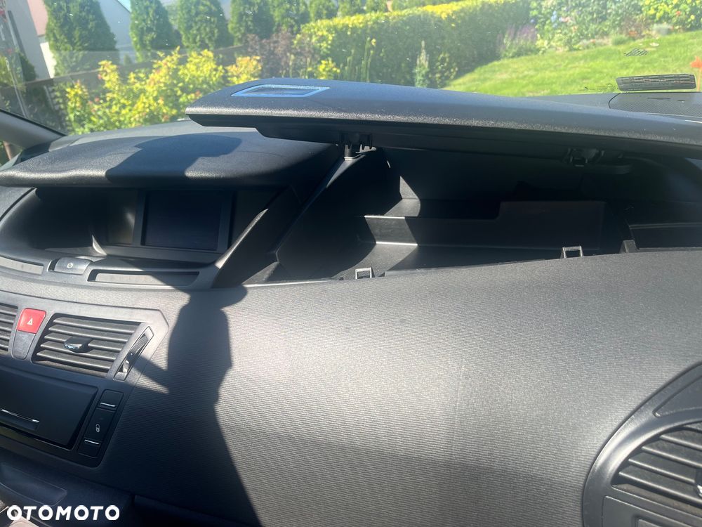 Citroën C4 Picasso 1.6 HDi Impress MCP - 24