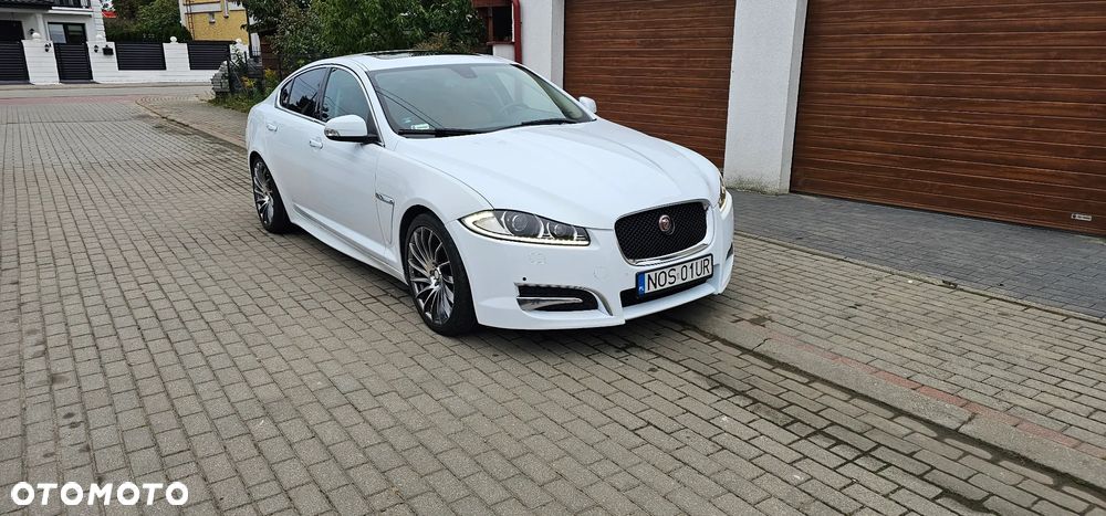 Jaguar XF 2.7 V6 D Premium Luxury - 8