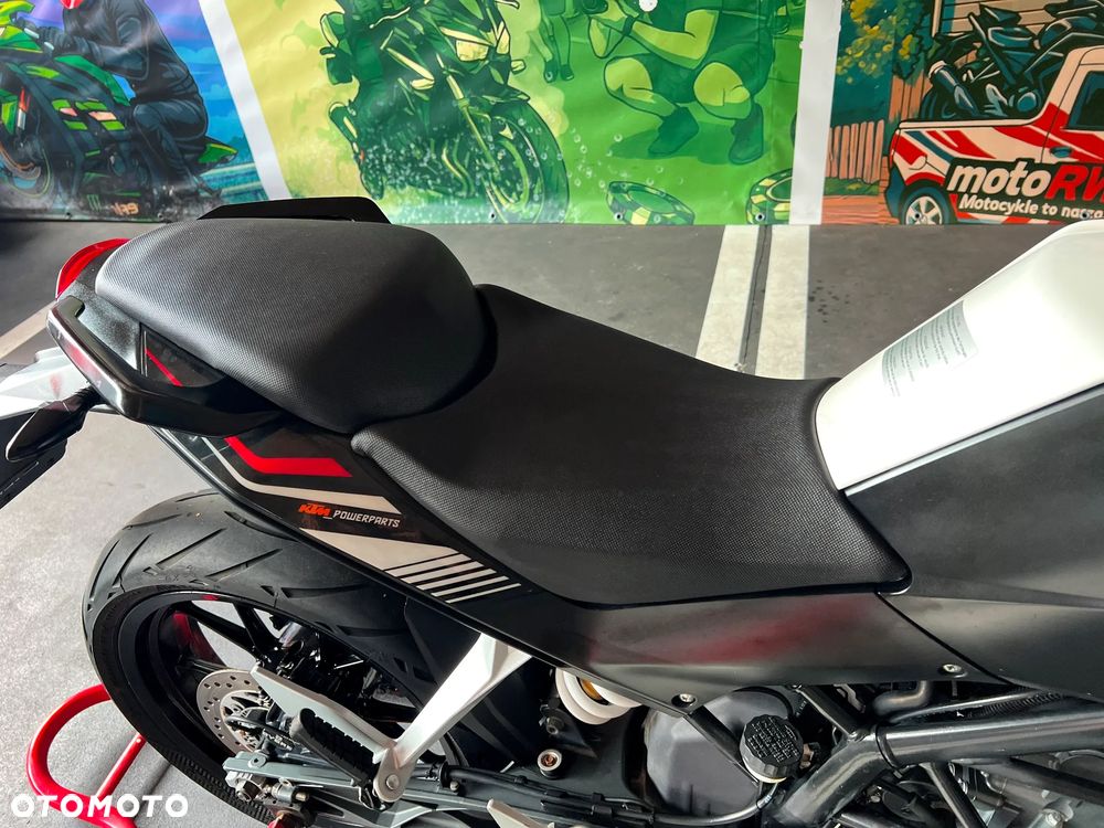 KTM Duke - 18