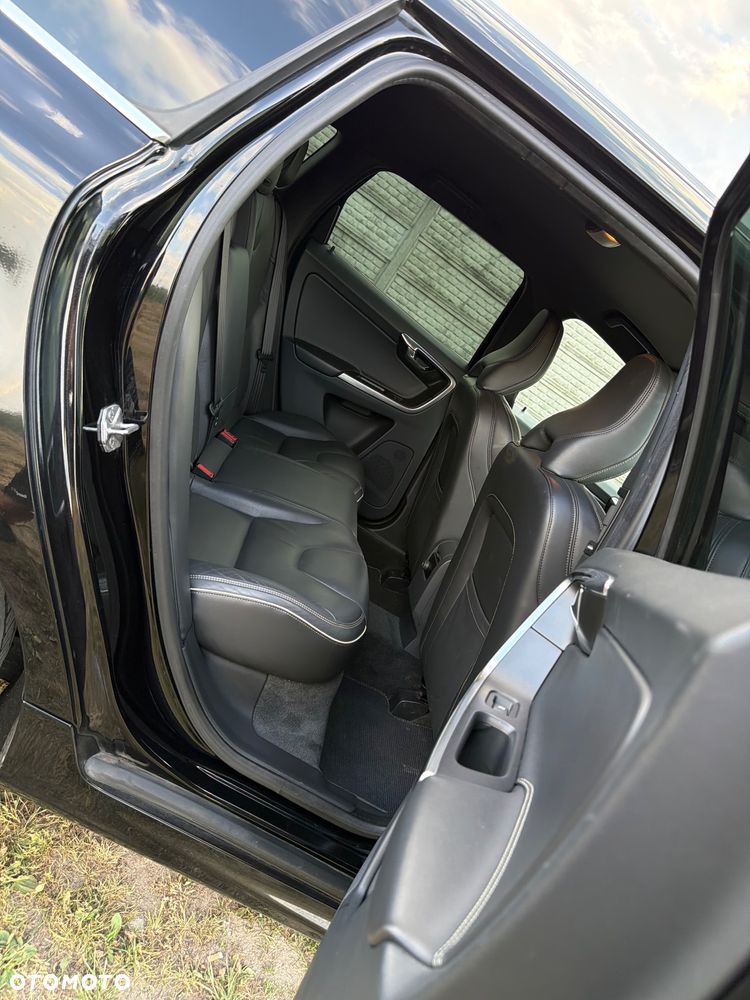 Volvo XC 60 D4 Drive-E R-Design Momentum - 21