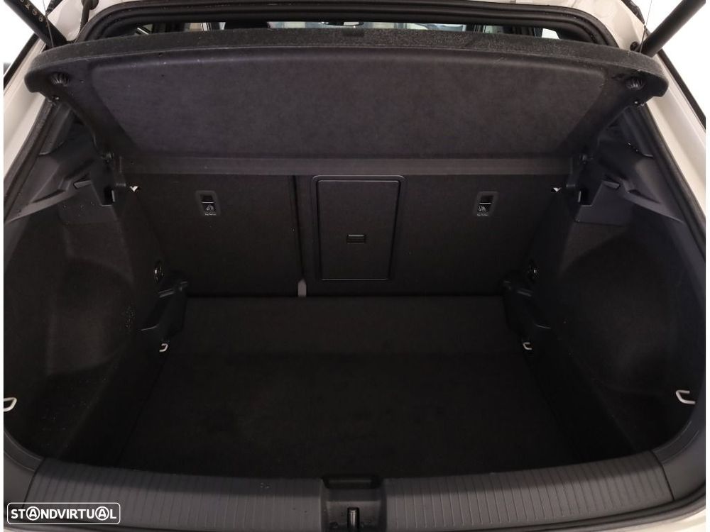 VW T-Roc 1.5 TSI R-Line DSG - 20