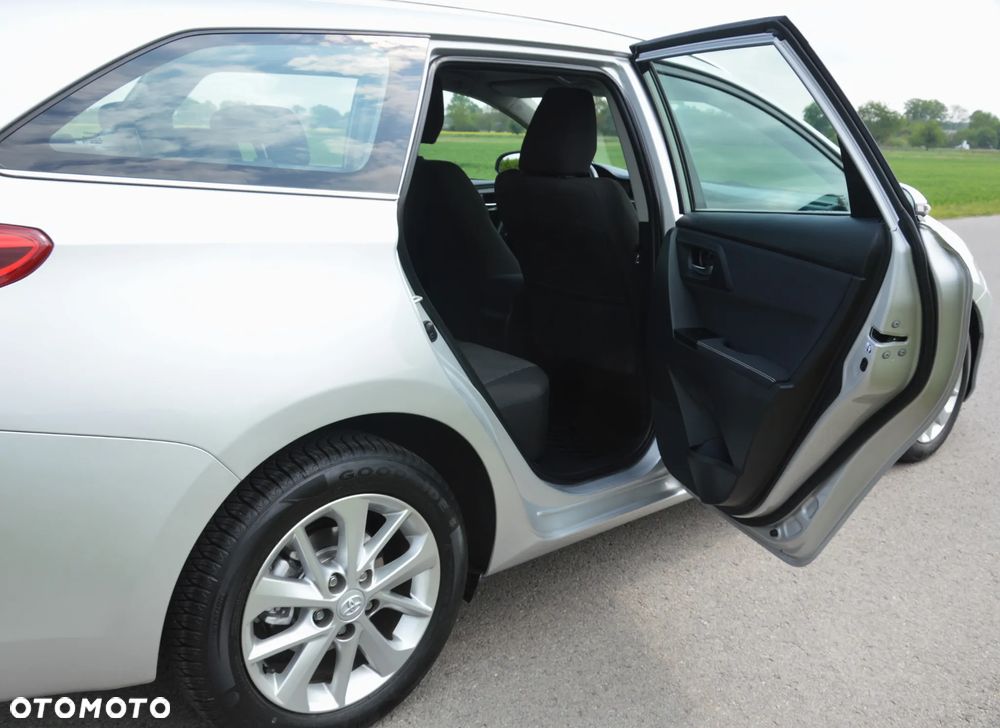 Toyota Auris - 24
