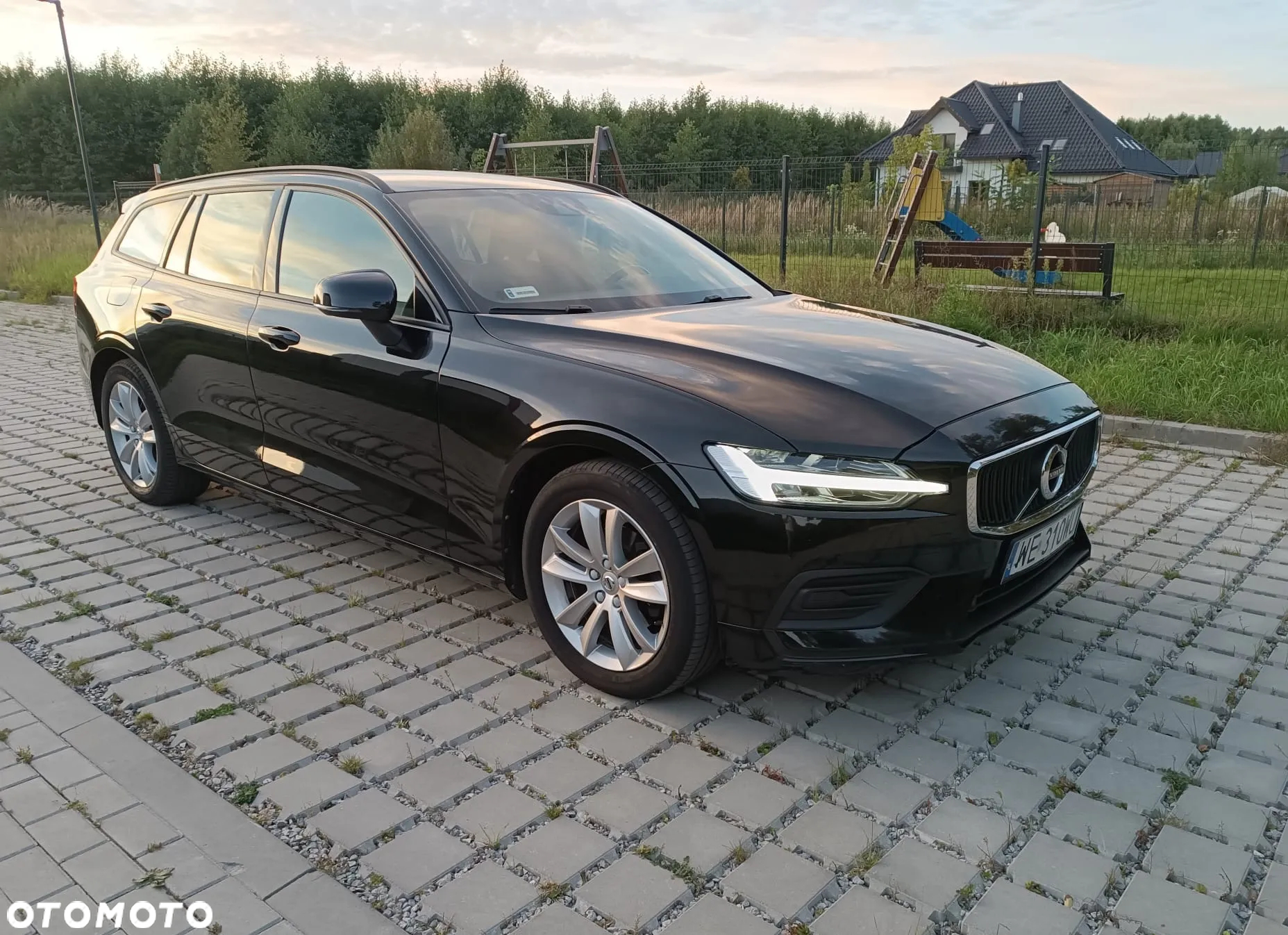 Volvo V60 D4 SCR Momentum - 11