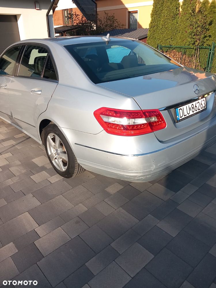Mercedes-Benz Klasa E 200 BlueTEC 7G-TRONIC Elegance - 9