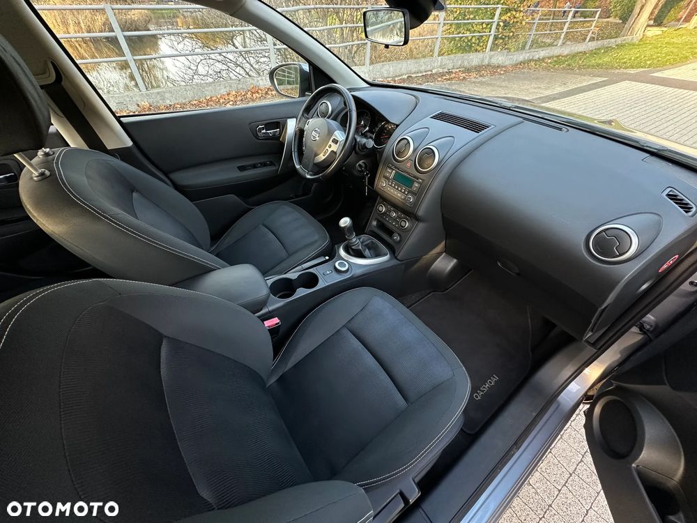 Nissan Qashqai 2.0 4 x 4 tekna - 8