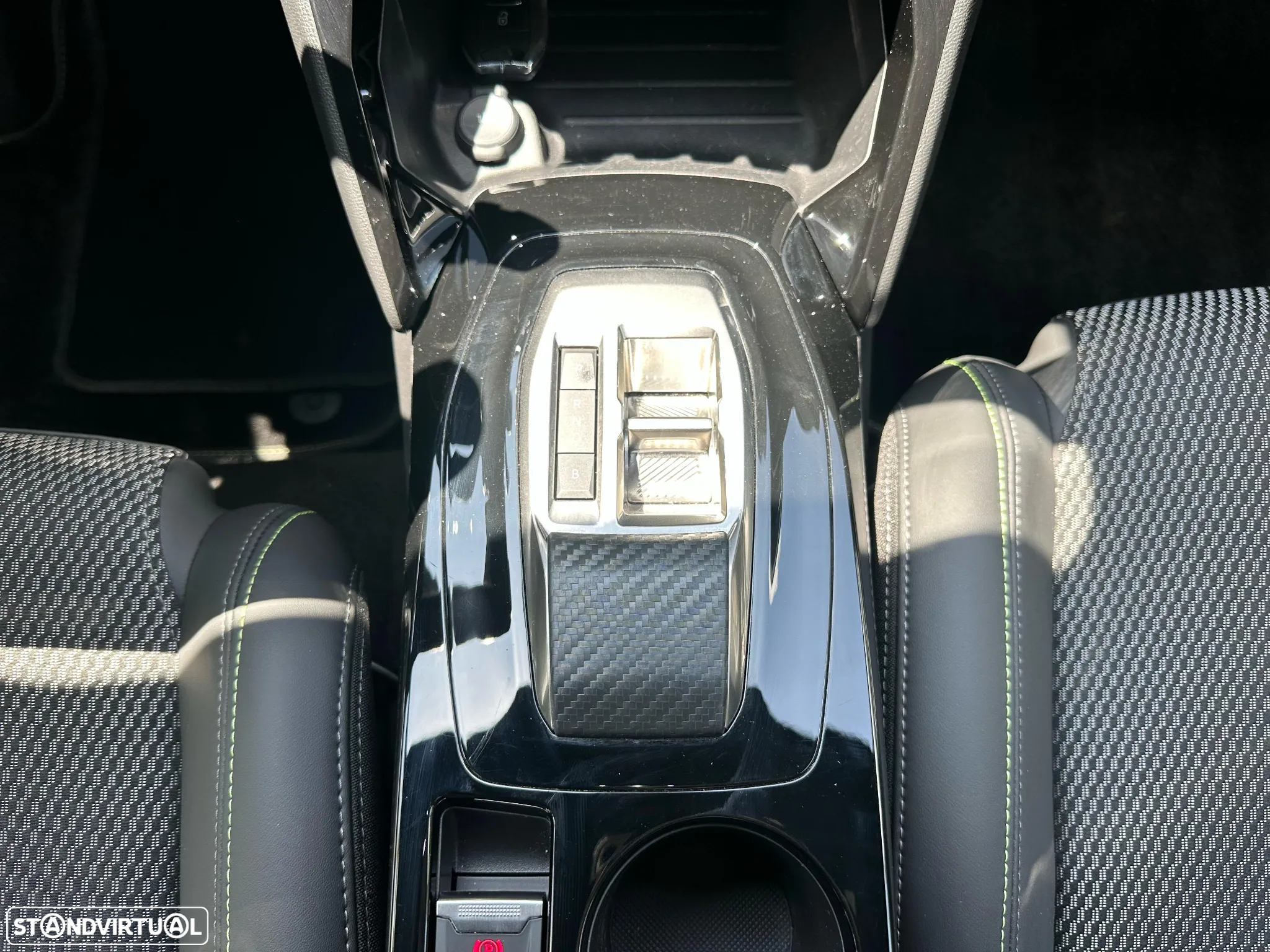 Peugeot e-208 50 kWh GT - 34