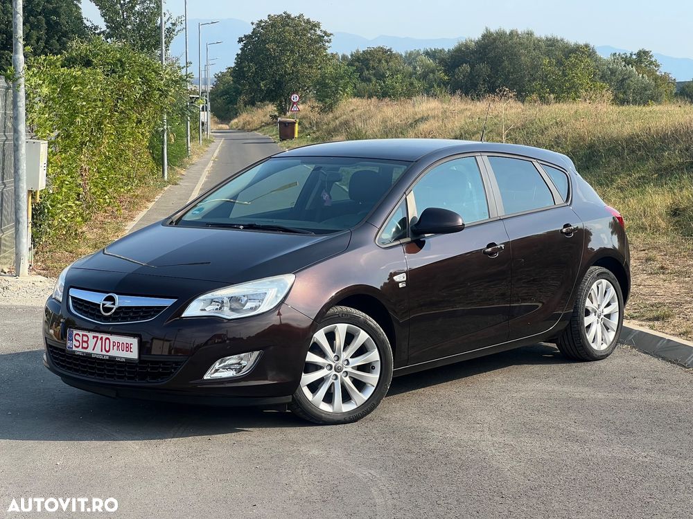Opel Astra 1.4 Turbo Enjoy - 1