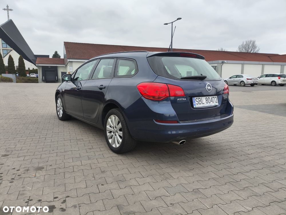 Opel Astra - 8