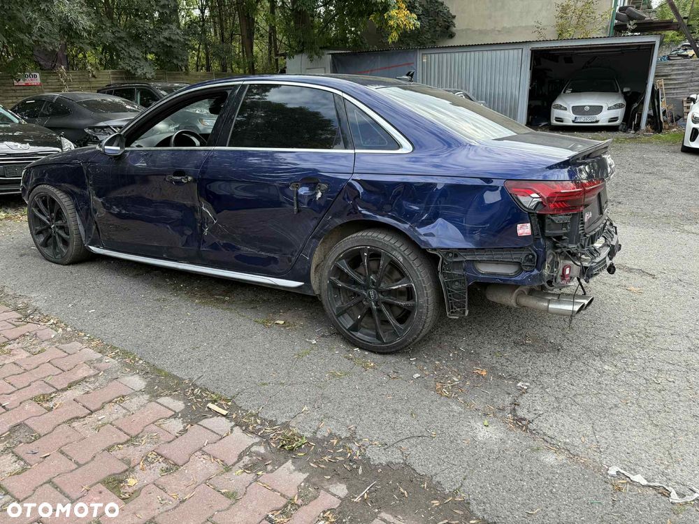 Audi S4 Limousine - 4