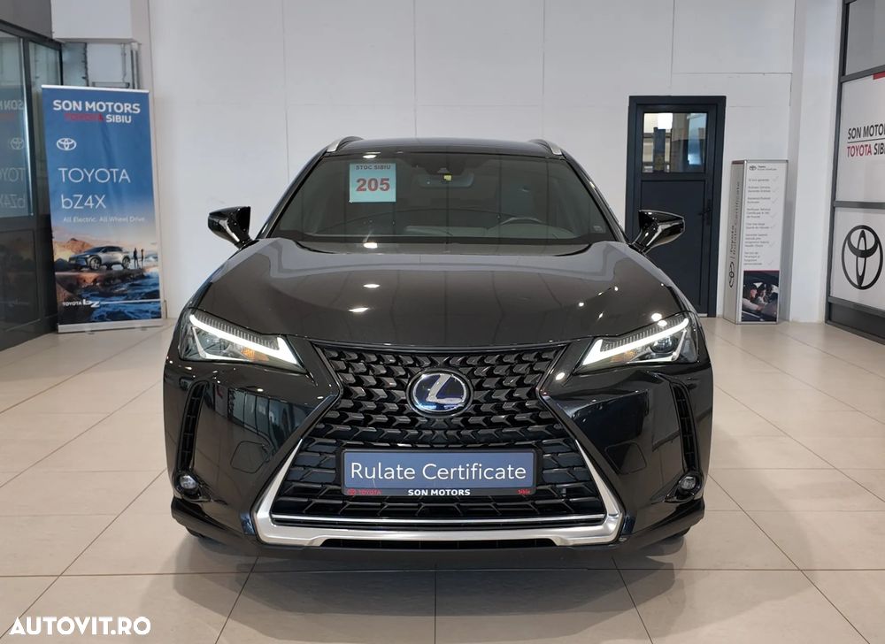 Lexus UX 250h - 3