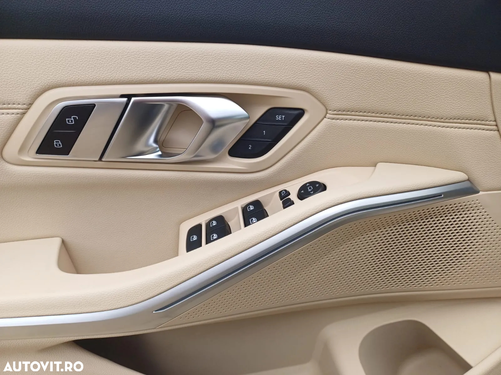 BMW Seria 3 320i xDrive AT - 12
