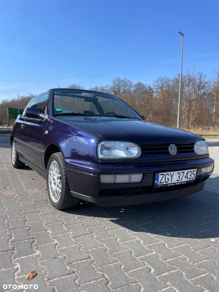Volkswagen Golf 1.8 GL - 6