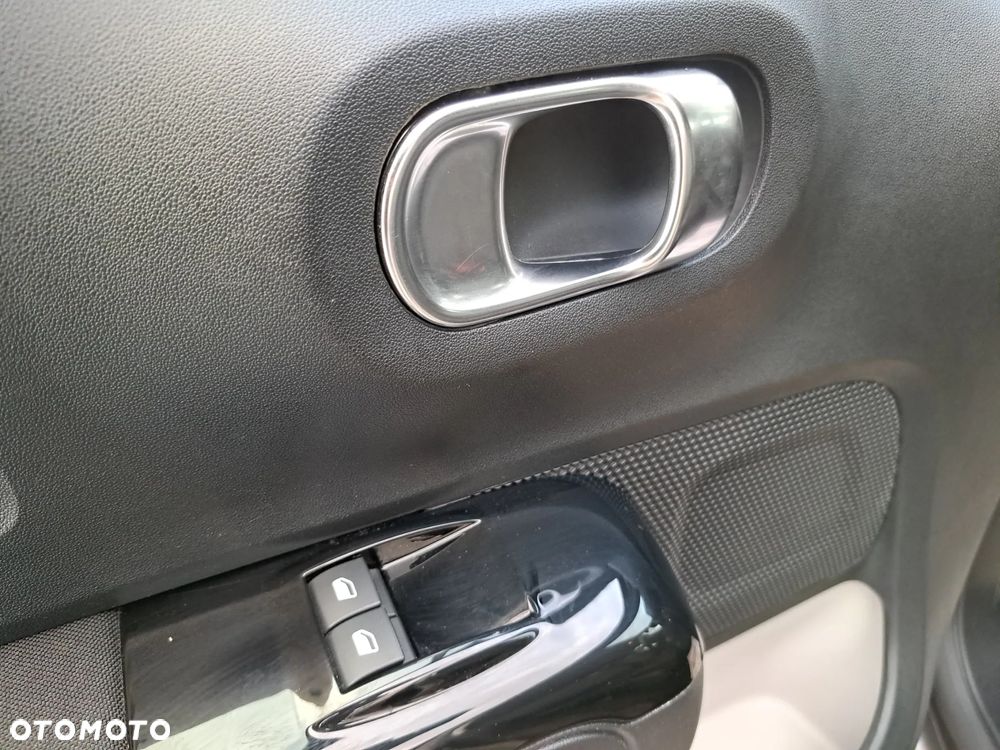 Citroën C3 1.2 PureTech Shine - 22