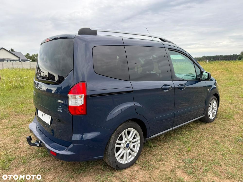 Ford Tourneo Courier 1.0 EcoBoost S&S Ambiente - 39