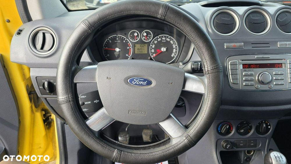 Ford Transit Connect - 12