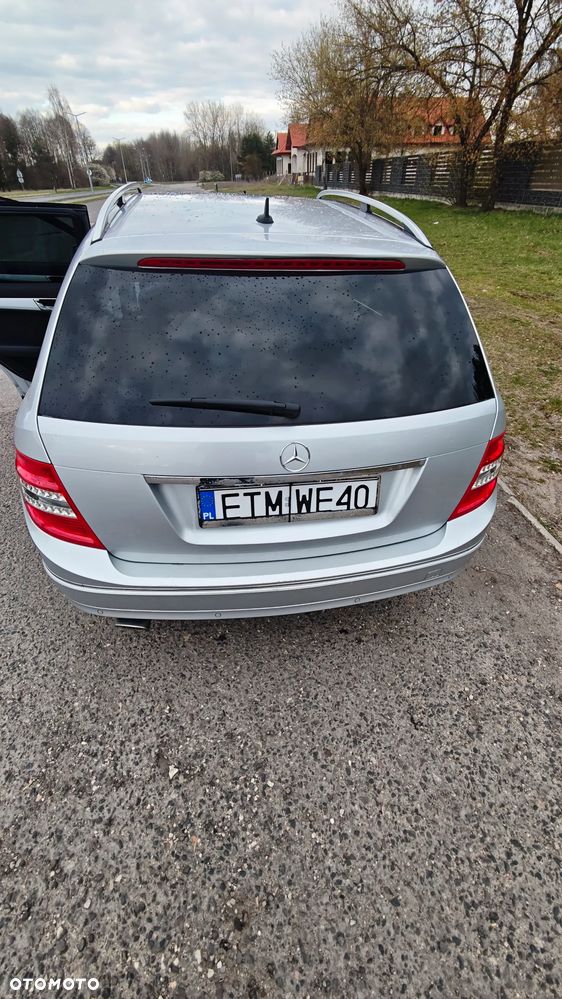 Mercedes-Benz Klasa C 220 CDI DPF Avantgarde - 2