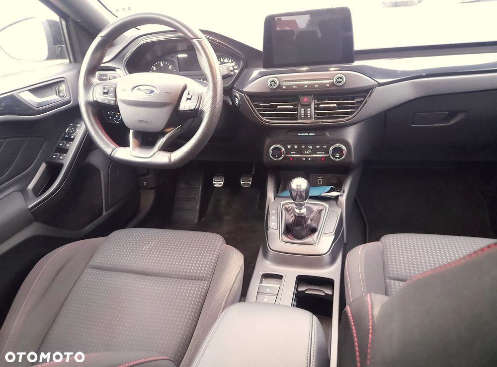 Ford Focus 1.5 EcoBlue STart-Stopp-System TREND - 30