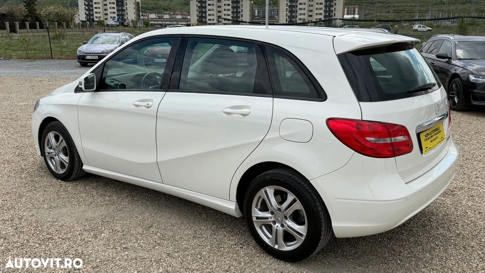 Mercedes-Benz B 180 d 7G-DCT Edition - 10