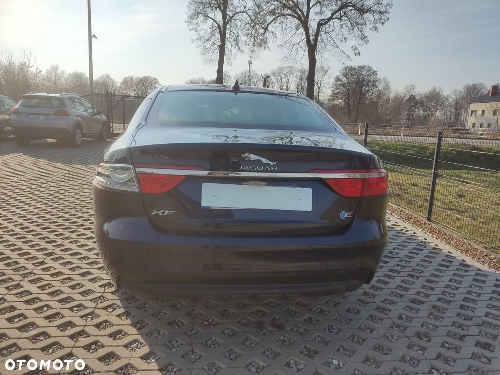 Jaguar XF E-Performance Prestige - 8
