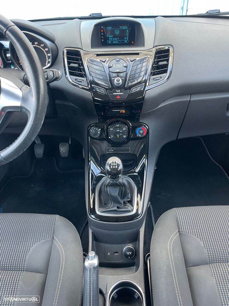 Ford Fiesta 1.0 T EcoBoost Titanium - 14