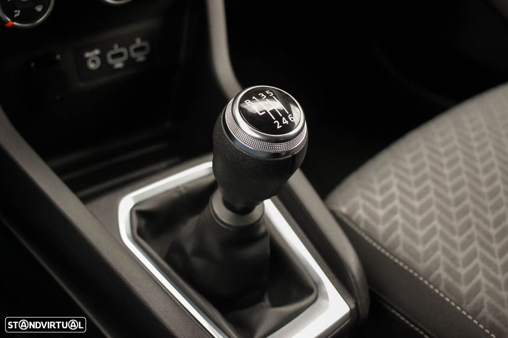 Renault Clio 1.0 TCe Limited - 18