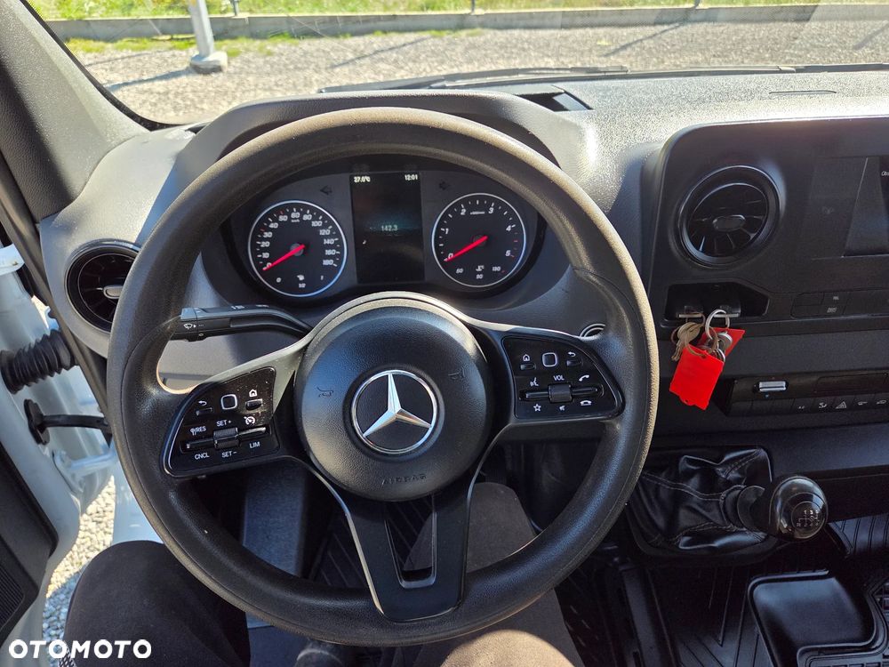Mercedes-Benz Sprinter 314 CDI / 140KM / Wywrotka dł: 3.50 / Kufer / Klima / - 25