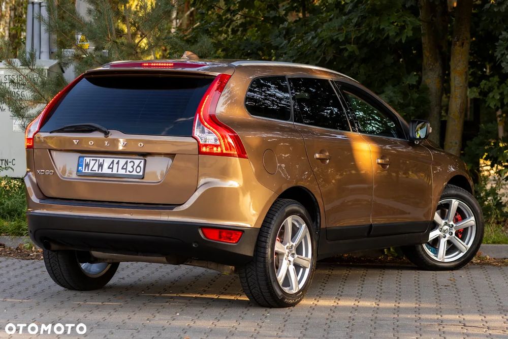 Volvo XC 60 DRIVe Momentum - 17