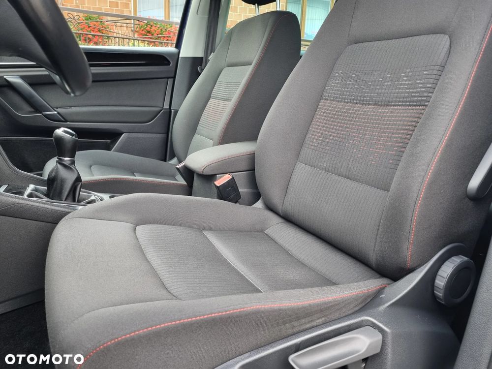 Volkswagen Golf 1.4 TSI Sound - 18