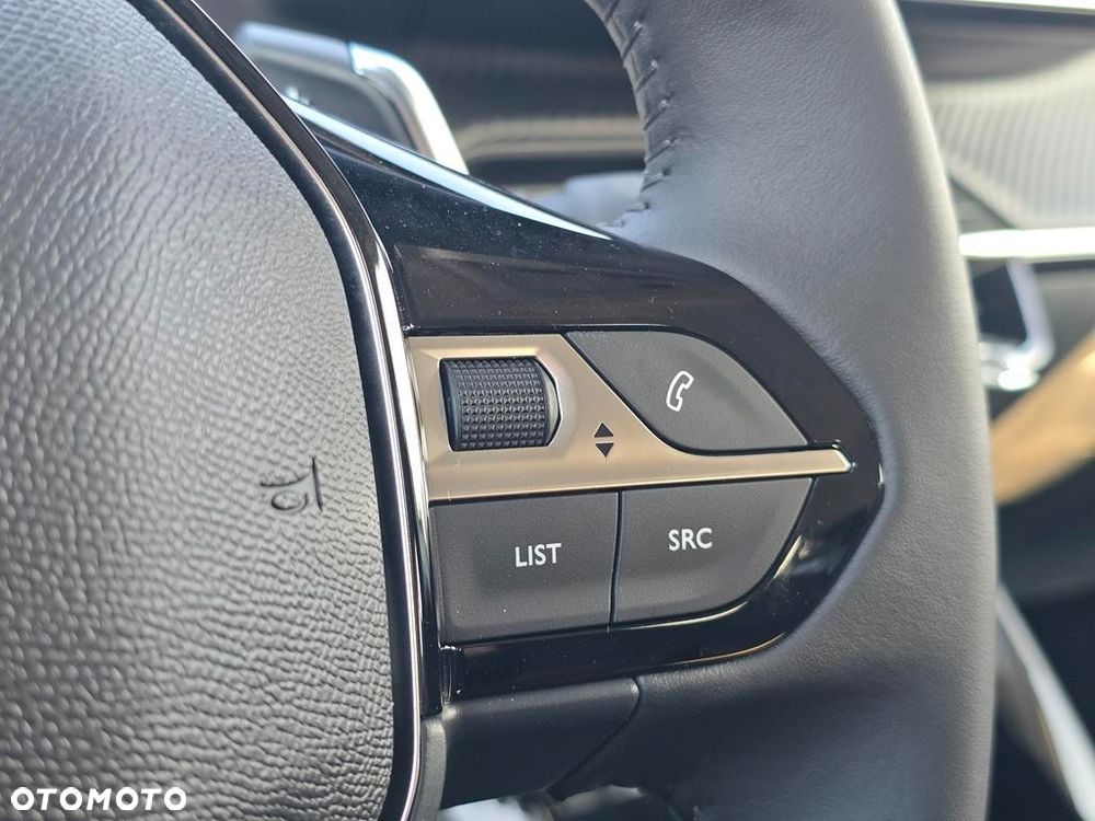 Peugeot 208 1.2 mHEV Allure - 17