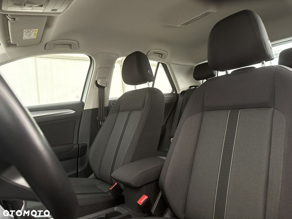 Volkswagen T-Roc - 12