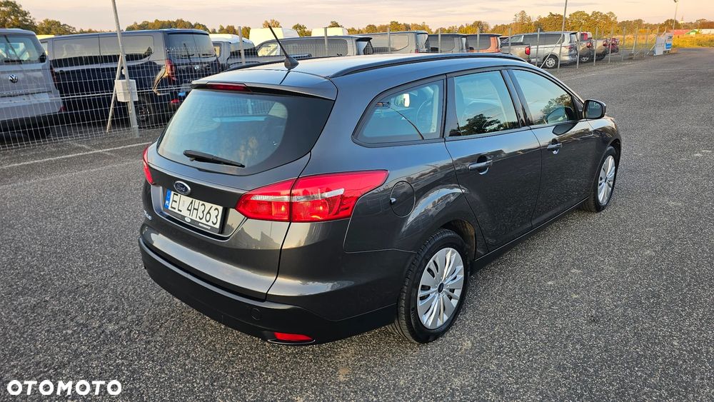Ford Focus 1.6 Trend - 3