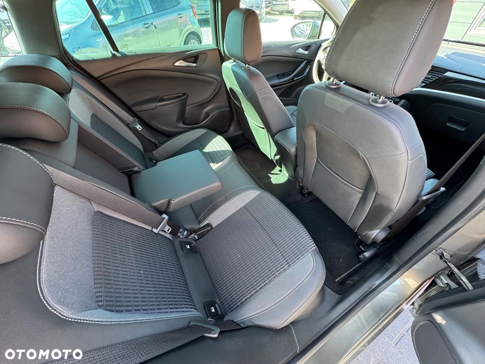 Opel Astra 1.2 Turbo Business Elegance - 25
