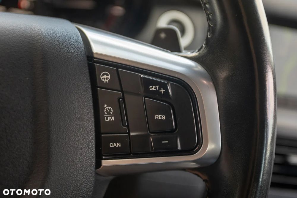 Land Rover Discovery Sport D150 HSE - 28