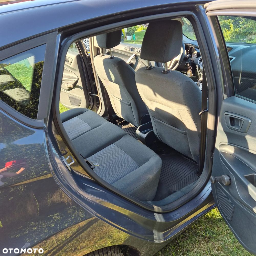 Ford Fiesta - 6