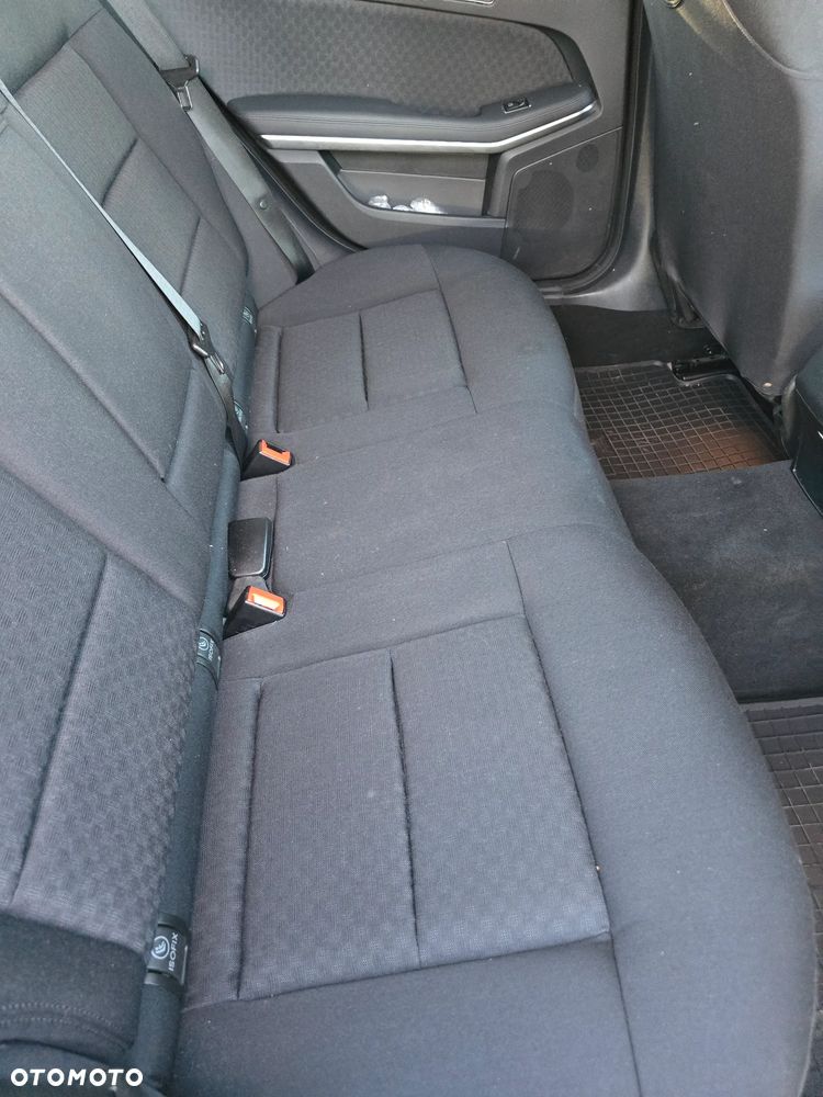 Mercedes-Benz Klasa E 220 CDI BlueEff - 6