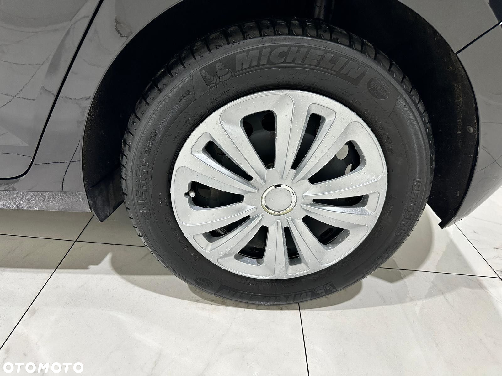 Volkswagen Polo - 8