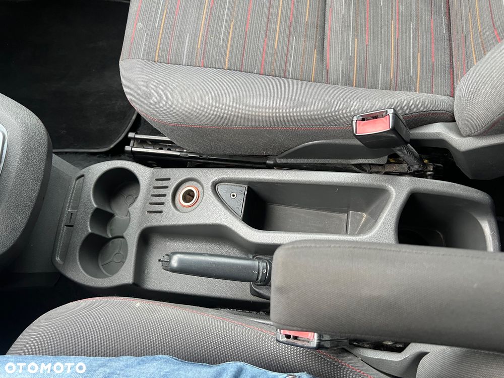 Ford Focus C-Max 1.6 TDCi Ghia - 11
