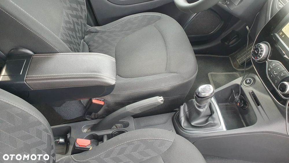 Renault Captur - 14