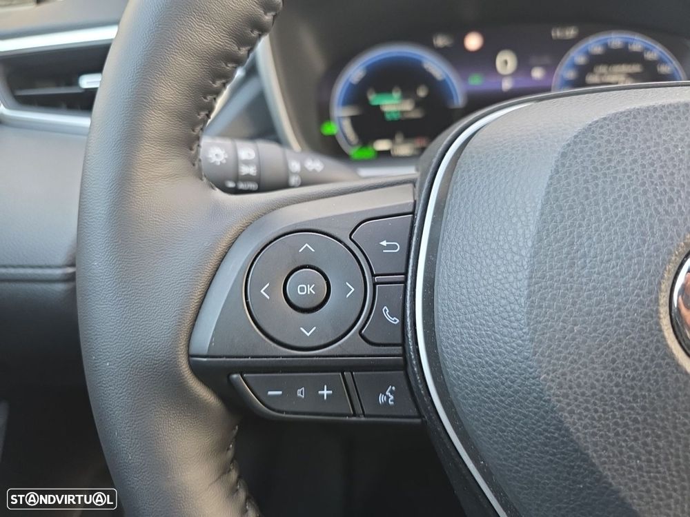 Toyota Corolla Cross 1.8 Hybrid Luxury - 25