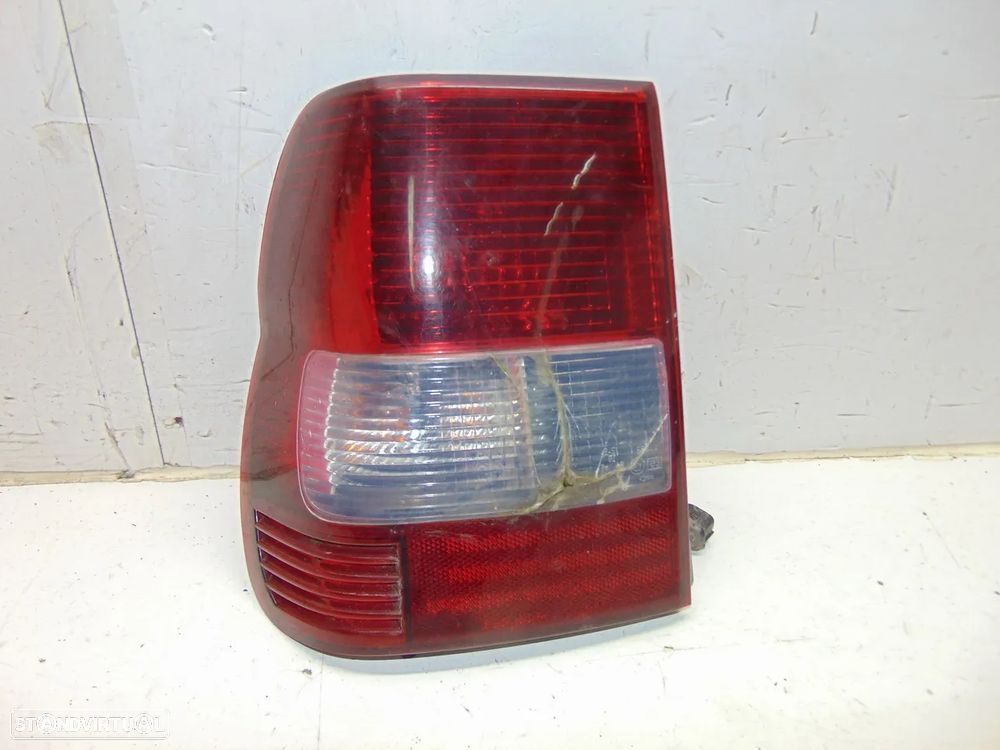 Mitsubishi Pajero Pinin farolim - 1